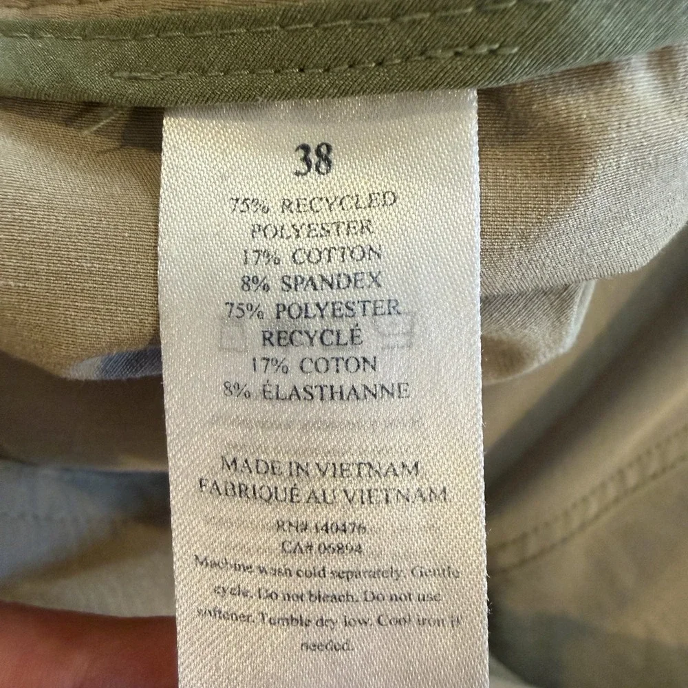 Faherty Flat-Front Men's Shorts in Beige